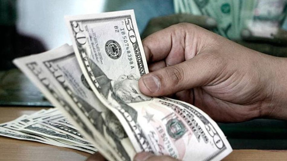 El dólar continúa subiendo