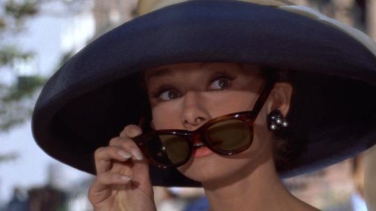 Audrey Hepburn, las 6 frases de una princesa en desgracia que aprendió a vivir