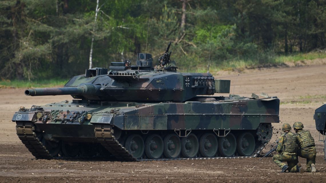 Germany sends tanks to Ukraine