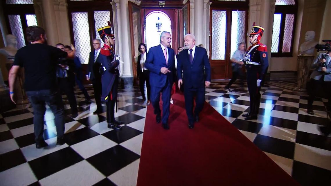 Lula Da Silva is already at Casa Rosada meeting with Alberto Fernández