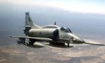 Cazabombarderos A-4AR de la FAA brindarán seguridad durante la cumbre de la CELAC