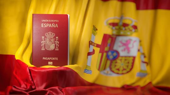 Ley de Nietos: la embajada amplió la cantidad de turnos para tramitar la ciudadanía española