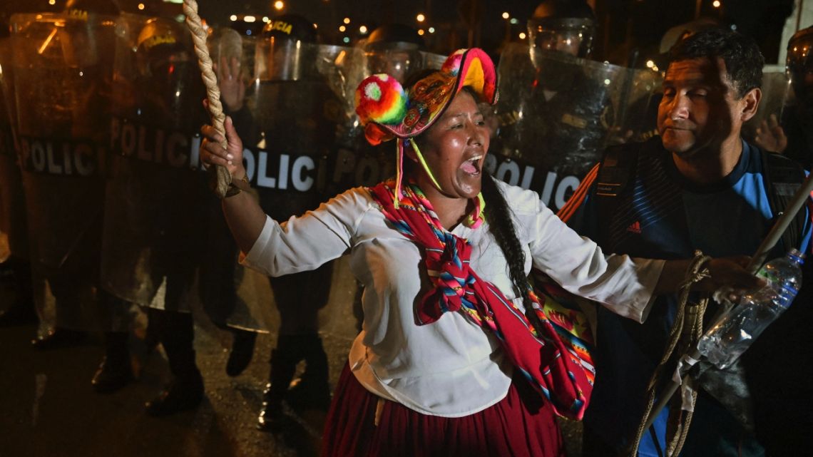 'Civil war now!' exclaim demonstators in Peru as tensions rise