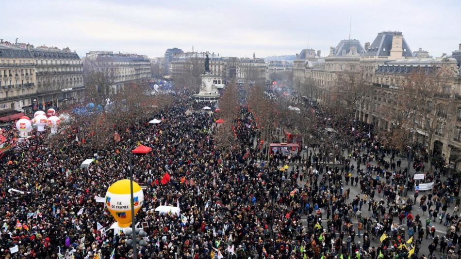 Protestas en Francia por la controvertida reforma de las pensiones