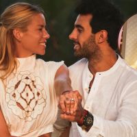 Nicole Neumann ya tendría su vestido de novia: cuánto sale el traje que vio en un outlet europeo