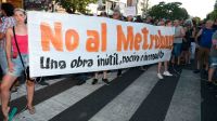 La protesta de vecinos contra el Metrobus Alberdi-Directorio.