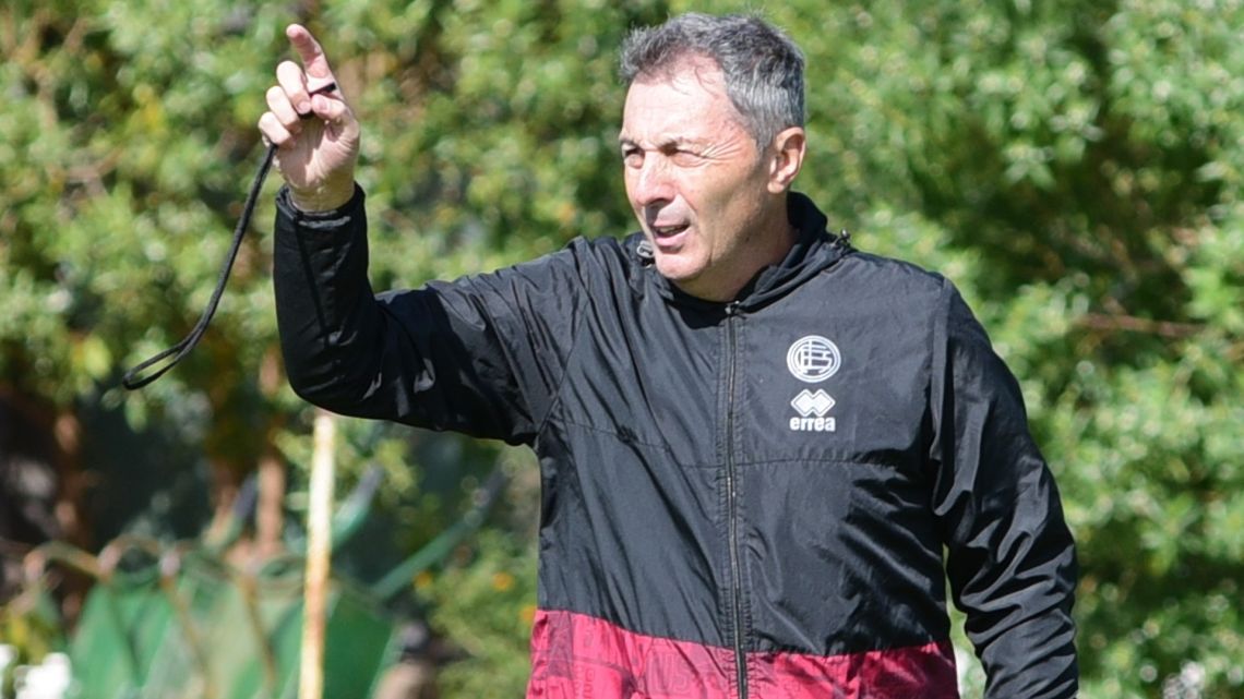 Frank Kudelka spoke of the objective of the season: “You have to rebuild”