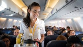 Flybondi cumplió cinco años y lo celebra con promociones nacionales.