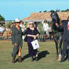Lætitia d 'Arenberg y sus caballos: la Princesa y Gina Roemmers en la estancia
