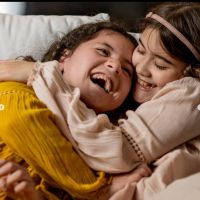 Inés Estévez denunció a la cuidadora de sus hijas e hizo un fuerte descargo: "Abandona a niñas"