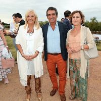 Lætitia d 'Arenberg y sus caballos: la Princesa y Gina Roemmers en la estancia "Las Rosas"