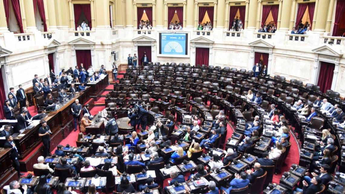 Deputies in low intensity |  Fontevecchia mode