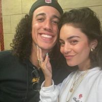 Vanessa Hudgen junto. Cole Tucker