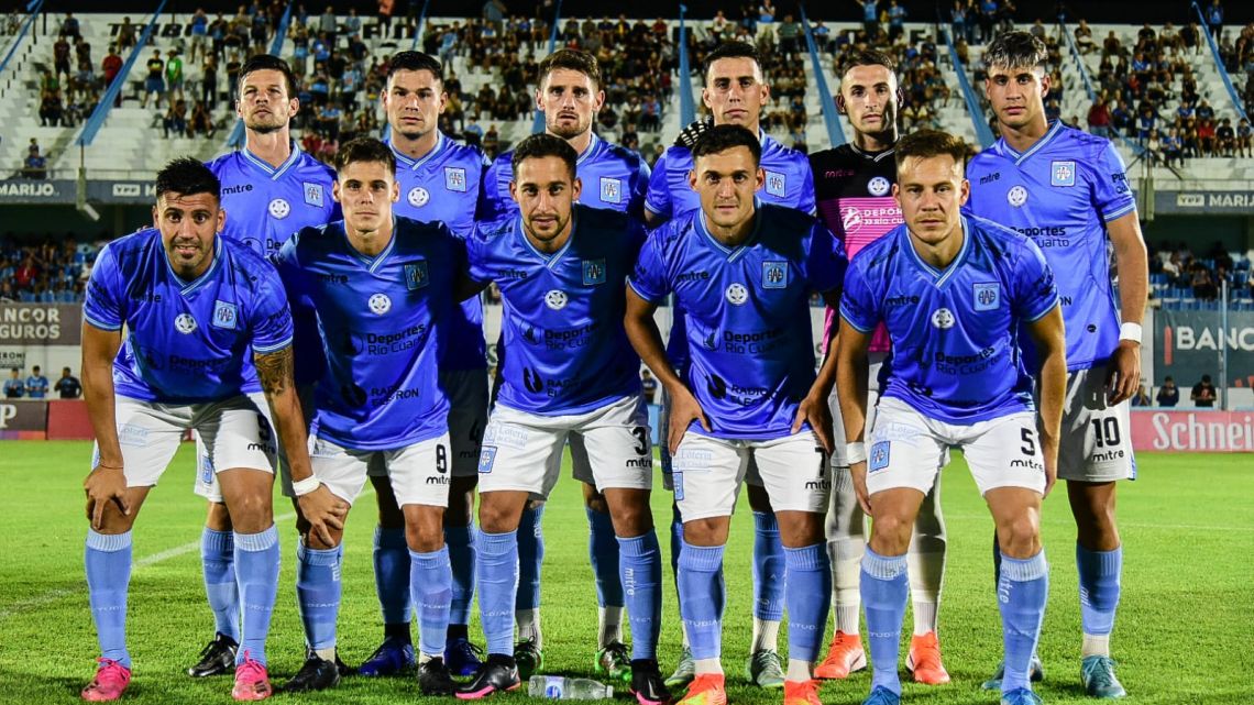 Two people from Cordoba, in the dispute to achieve promotion to the First Division Two people from Cordoba, in the dispute to achieve promotion to the First Division