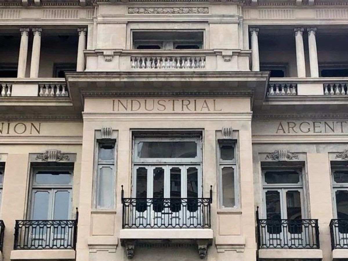 RadioProfile |  On February 7, 1887, the Argentine Industrial Union was founded.