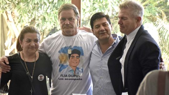El abuelo de Lucio Dupuy y Juan Carlos Blumberg acompañaron a los padres de Fernando Báez Sosa