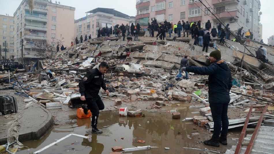 Geólogo sobre el terremoto en Turquía: "Puede llegar a haber cientos de miles de muertos"