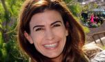 El vestido fucsia que usó Juliana Awada en su jardín con flores: "Rodeada de la naturaleza"