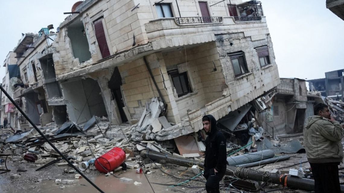 Earthquake aftershocks threaten to exacerbate tragedy in Turkey