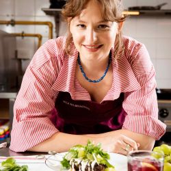 Mica Najmanovich, la talentosa chef de Anafe y dos veraniegas propuestas para maridar con vermut.
