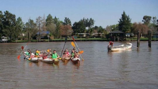 02_09Kayaking