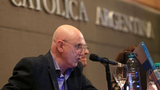 Agustín Salvia: "El índice de pobreza estará cercano al 39%"