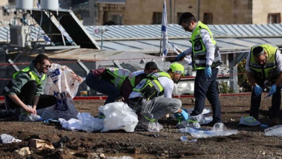 Atentado en Israel: dos personas murieron atropelladas en una parada de autobus