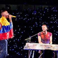 Shakira anuncia una nueva canción junto a Manuel Turizo: "Copa Vacía"