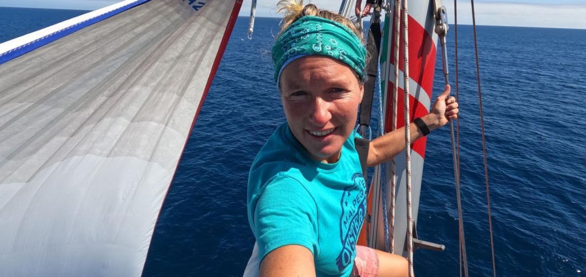 Kirsten Neuschäfer: primera mujer en navegar el mundo en la Golden Globe