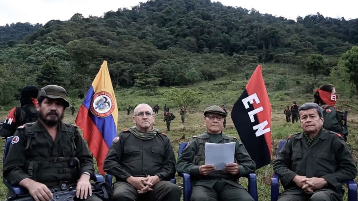 Colombia y el ELN reanudan el diálogo en busca de cese al fuego | Perfil