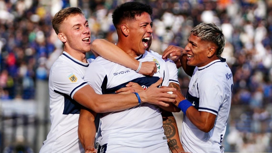 Gymnastics opened the fourth date with a victory against Instituto Gymnastics opened the fourth date with a victory against Instituto