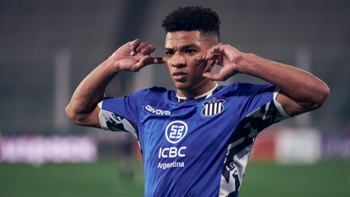 The albiazul investment: US$ 9.5 million in reinforcements and a fixed term called Valoyes