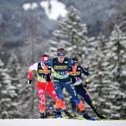 James Clugnet, de Gran Bretaña, compite en la final masculina de sprint libre por equipos de esquí de fondo de los Campeonatos del Mundo de Esquí Nórdico de la FIS en Planica, Eslovenia. | Foto:Jure Makovec / AFP