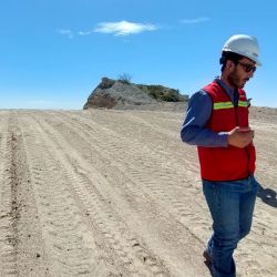 José Ibarra, site manager, talks to a member of the media about the layout of the Néstor Kirchner Pipeline during a visit to the construction site.