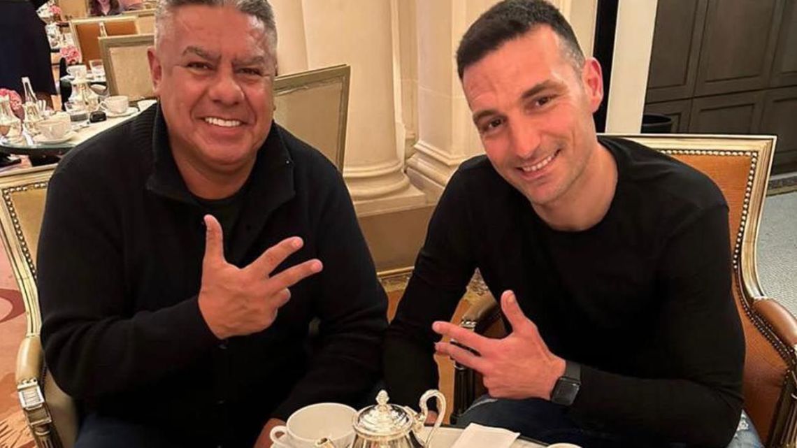 Claudio 'Chiqui' Tapia and Lionel Scaloni celebrate the coach's decision to sign a new contract with the Argentine Football Association (AFA).