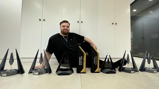 Se viene la Velada del Año 3 - Enterate en PEEK Latam