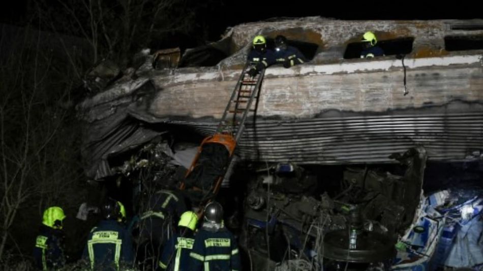 Trágico choque de trenes en Grecia: reportaron al menos 26 muertos y 85  heridos | Perfil