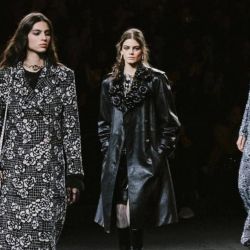 Chanel conquista el Paris Fashion Week con su inspiración en "La Camelia"