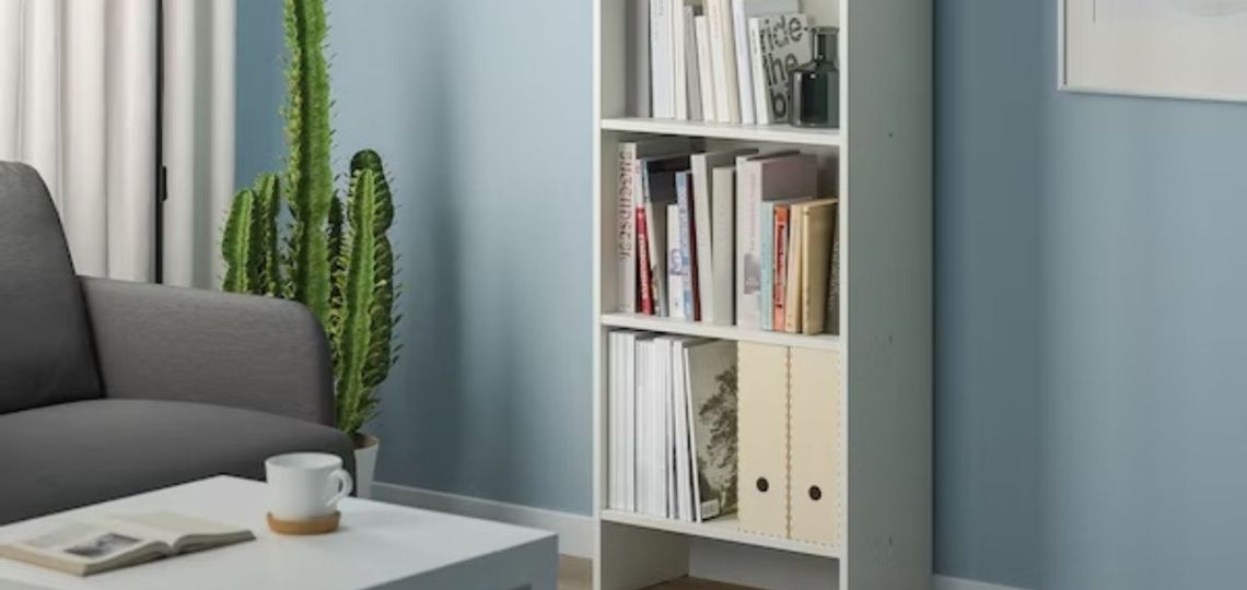 Ikea diseña una librería que se puede transformar en zapatero