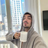 Aseguran que Lali Espósito está saliendo con un famoso cantante: "Estuvo a los besos"