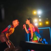 Aseguran que Lali Espósito está saliendo con un famoso cantante: "Estuvo a los besos"