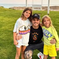 Mauro Icardi junto a sus hijas