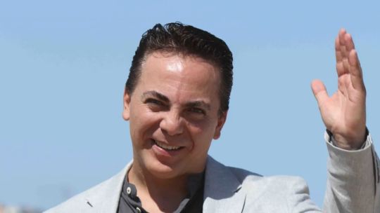 El cantante vuelve a sus raíces metaleras junto a la banda Asspera. 