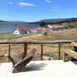 La estancia Harberton, cercana a Ushuaia, fue la primera de Tierra del Fuego y hoy ofrece visitas guiadas que son un verdadero encuentro con la historia.