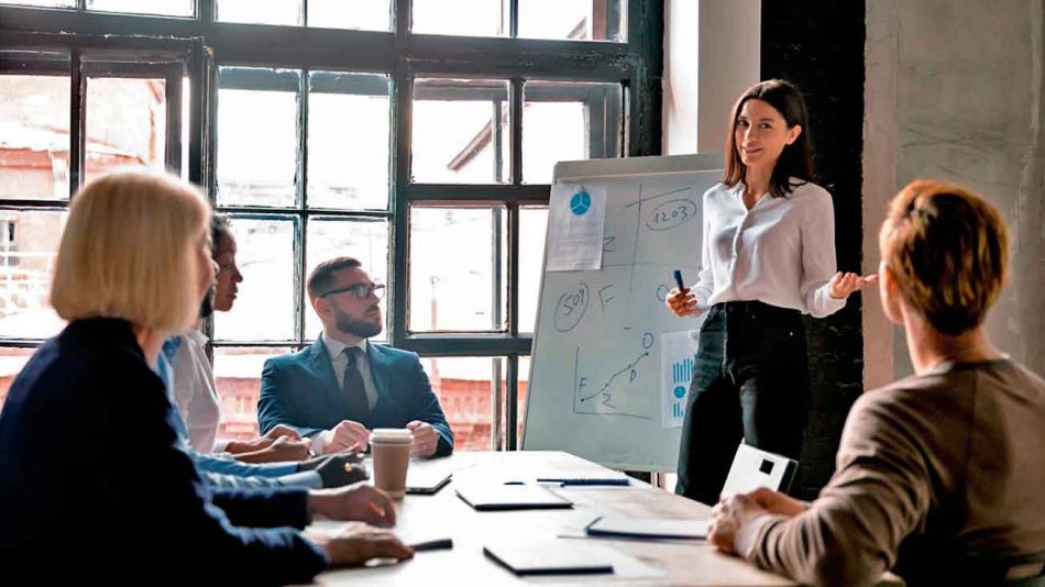 20230312_mujer_trabajo_genero_shutterstock_g