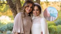 Rania de Jordania lució una sobre exclusivo y personalizado en la boda de su hija