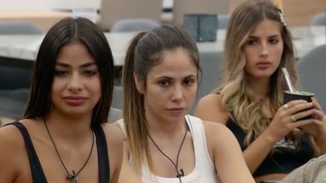 Daniela Celis Defendi A Romina Y Revel Cu Ndo Entran Los Familiares De Julieta A Gran Hermano