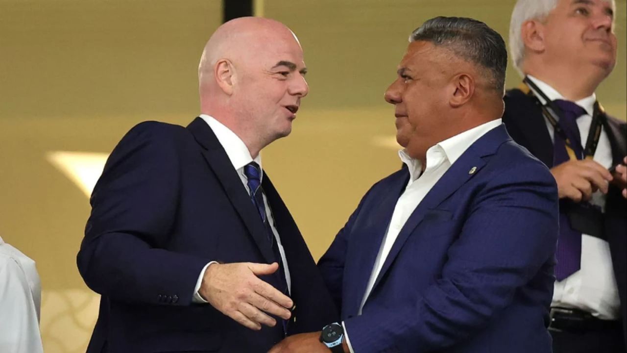 Chiqui Tapia felicitó a Infantino tras ser reelecto como presidente de la FIFA | 442