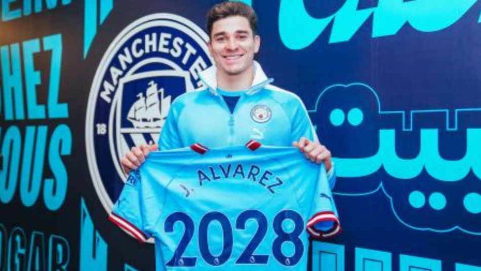 Julián Álvarez extendió su contrato con el Manchester City hasta 2028