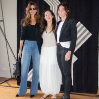 Juliana Awada apareció en un evento con el look minimalista y clásico, clave para el otoño